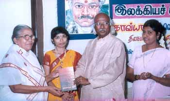 Thilagabama's Book releasing function...: Nanaintha Nathi