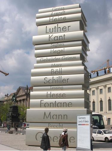 Modern Book Printing“, fourth sculpture (from six) of the Berliner Walk of Ideas on the occasion of 2006 FIFA World Cup Germany. Unveiling: 21 April 2006 at Bebelplatz between Staatsoper Unter den Linden and Alte Bibliothek