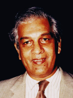 பேராசிரியர் ரோலன் சில்வா